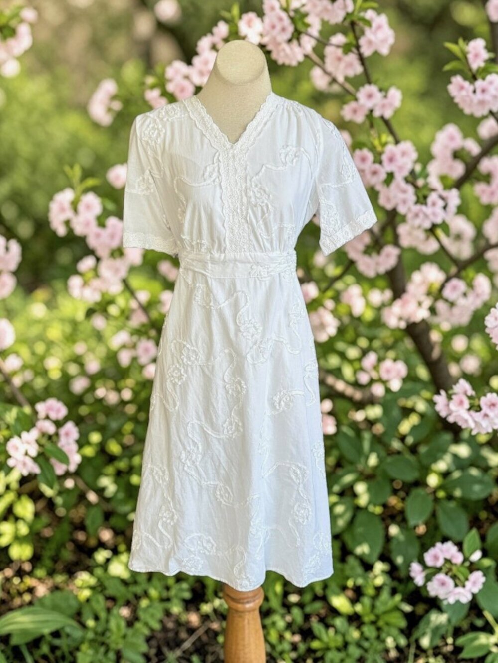 Kari New York Dress White Lace Cottagecore Tie Back Fit and Flare Size 16